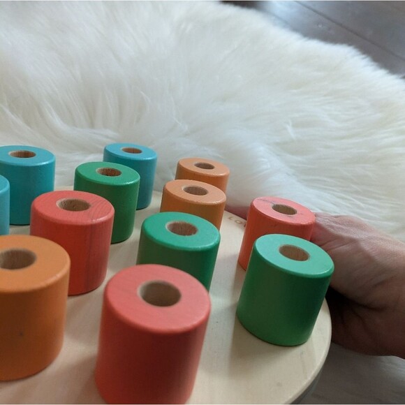 Lovevery ,Wooden stacking pegboard, the pioneer play, 16,17,18 months - Picture 3 of 3